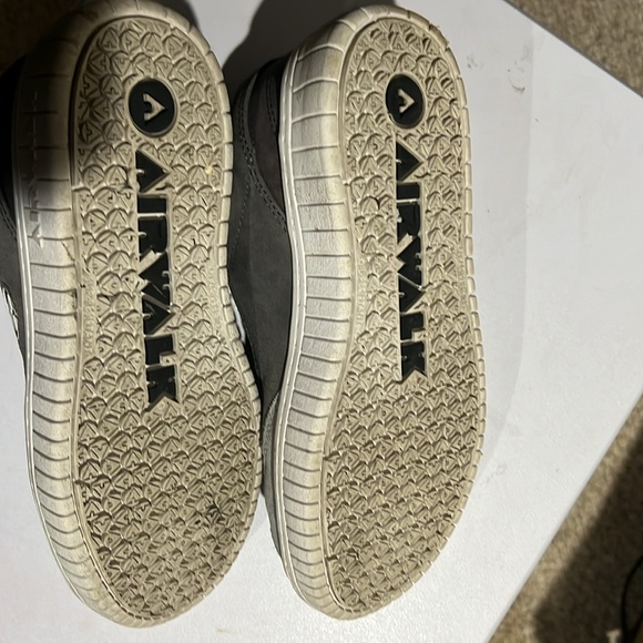 Women’s Airwalk Camino size 7.5 wide - Picture 5 of 5